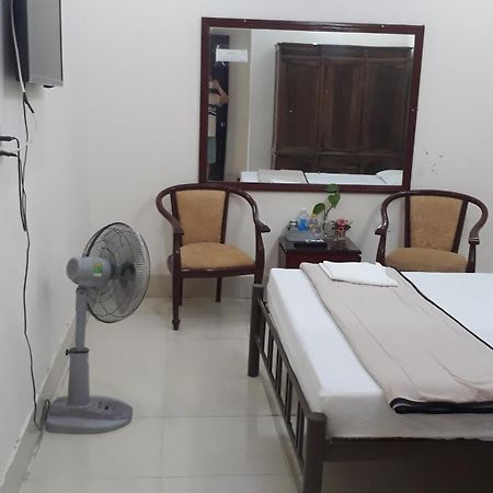Bong Mai Motel Lang Duong Room photo